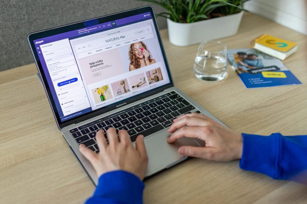 Shopify vs. WooCommerce: Which Platform Reigns Supreme?
